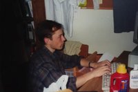 Илон во время обучения в университете Пенсильвании за компьютером, Филадельфия, Пенсильвания, США, 1994 / источник: ГАЗЕТА.RU (gazeta.ru)