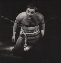 В.С. Высоцкий - Хлопуша в спектакле «Пугачев» по поэме С.Есенина. Источник: Санкт-Петербургский государственный музей театрального и музыкального искусства.