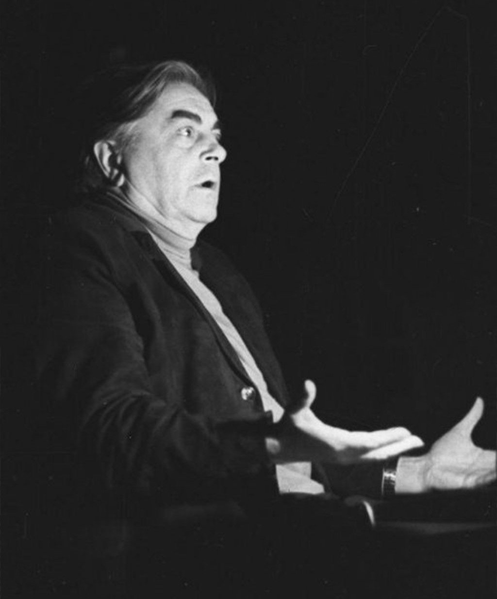 Любимов Ю.П. на репетиции. Источник: ГБУК г.Москвы "Государственный музей Владимира Высоцкого"