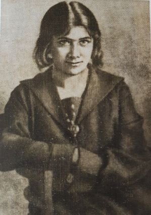 Галина Бениславская / источник: С.А. Есенин в воспоминаниях современников. - М.: Худож.лит., 1986