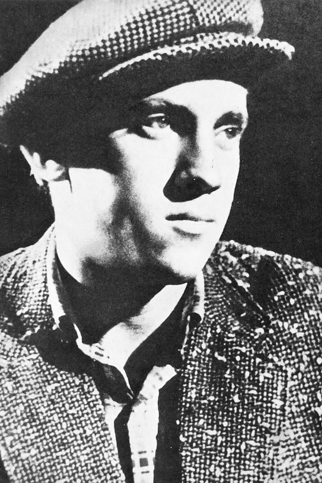 Фотооткрытка «Владимир Высоцкий – студент Школы-студии МХАТ». Из коллекции открыток «Владимир Высоцкий». Источник: Благодарненский районный историко-краеведческий музей имени Петра Федоровича Грибцова