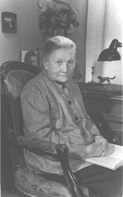 Маяковская А.А., 1952 г. Источник: mayakovsky.museum-online.moscow