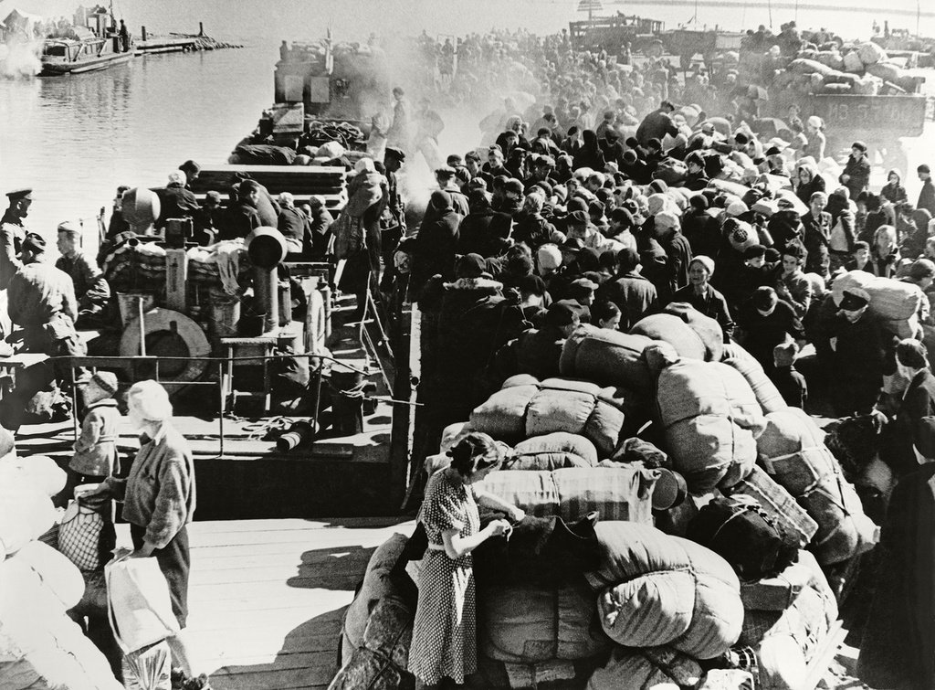 Ладога. «Дорога жизни» / Источник: МАММ / МДФ (Б. Кудояров), russiainphoto.ru