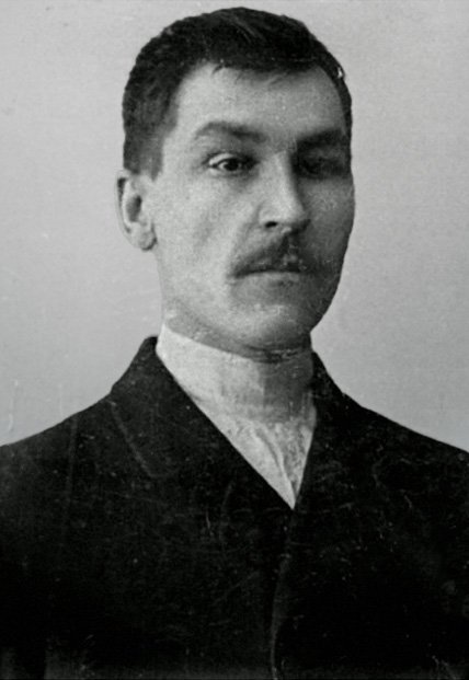 Дед В.С.Высоцкого по материнской линии - Серёгин Максим Иванович (1873-1934). Источник: Государственный музей Владимира Высоцкого.